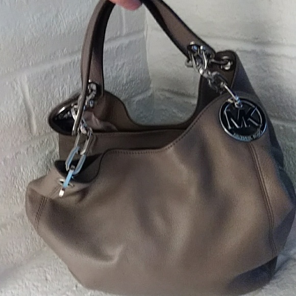 Michael Kors hobo bag - Picture 2 of 8